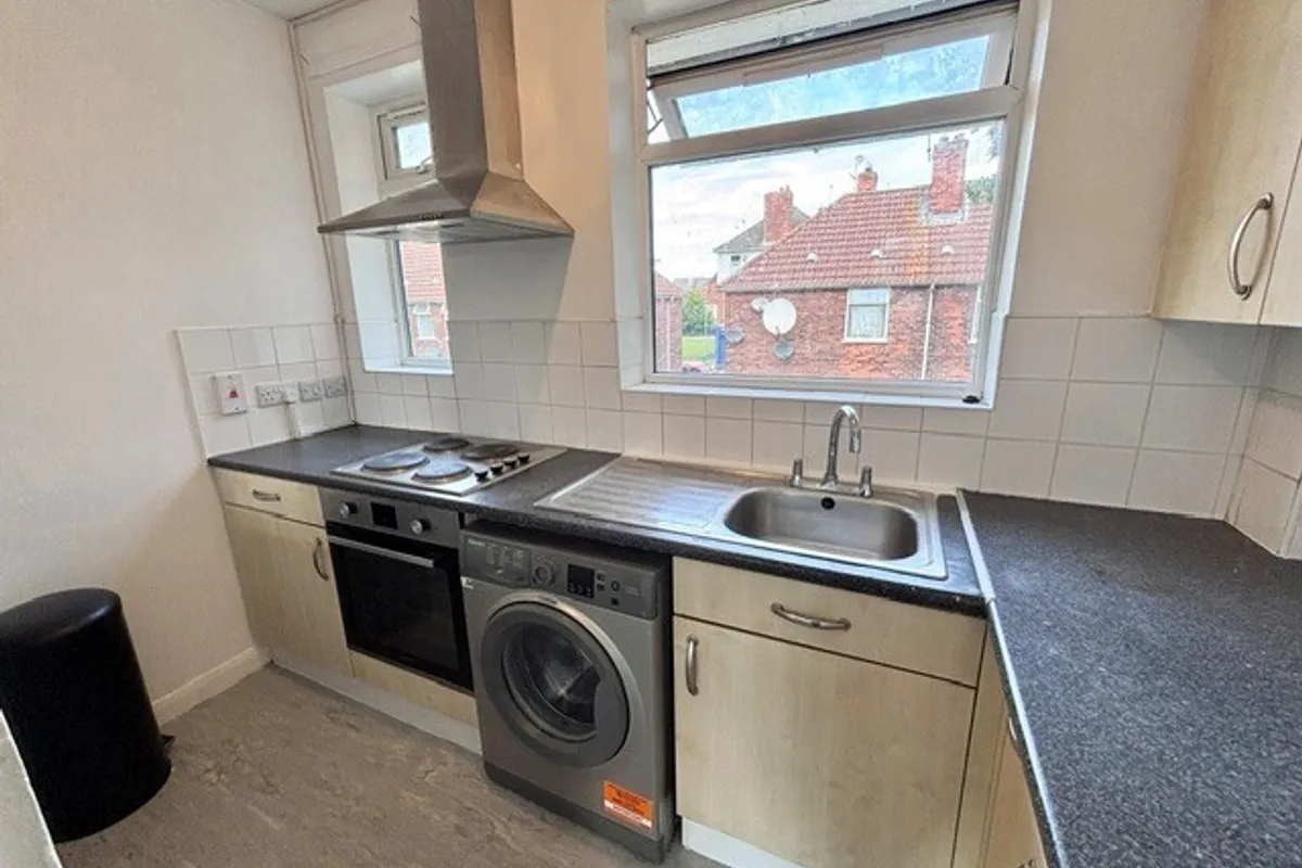 Flat Sykes Street in Hull