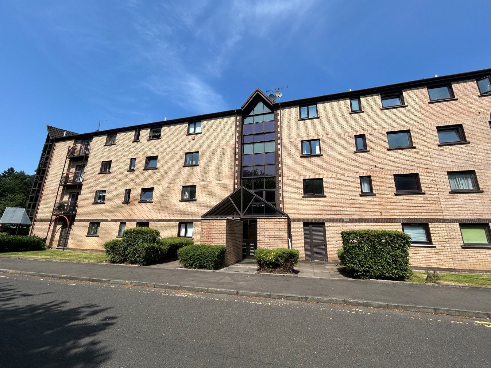 Flat Riverview Drive in Glasgow