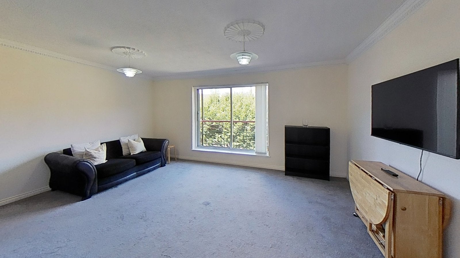 Flat Riverview Drive in Glasgow
