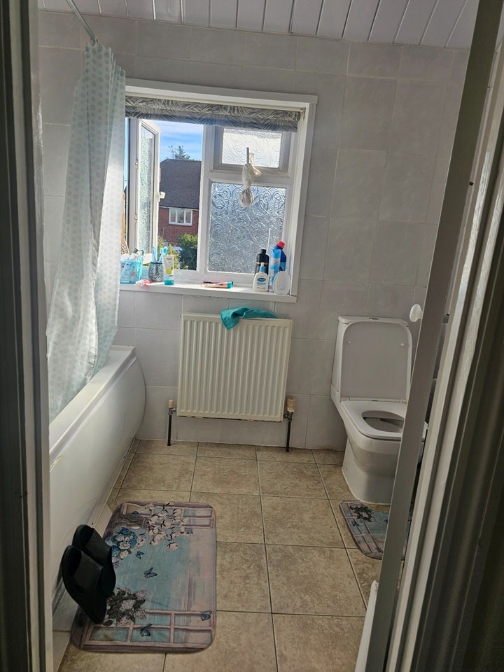 Room Chiltern Close in Greater London