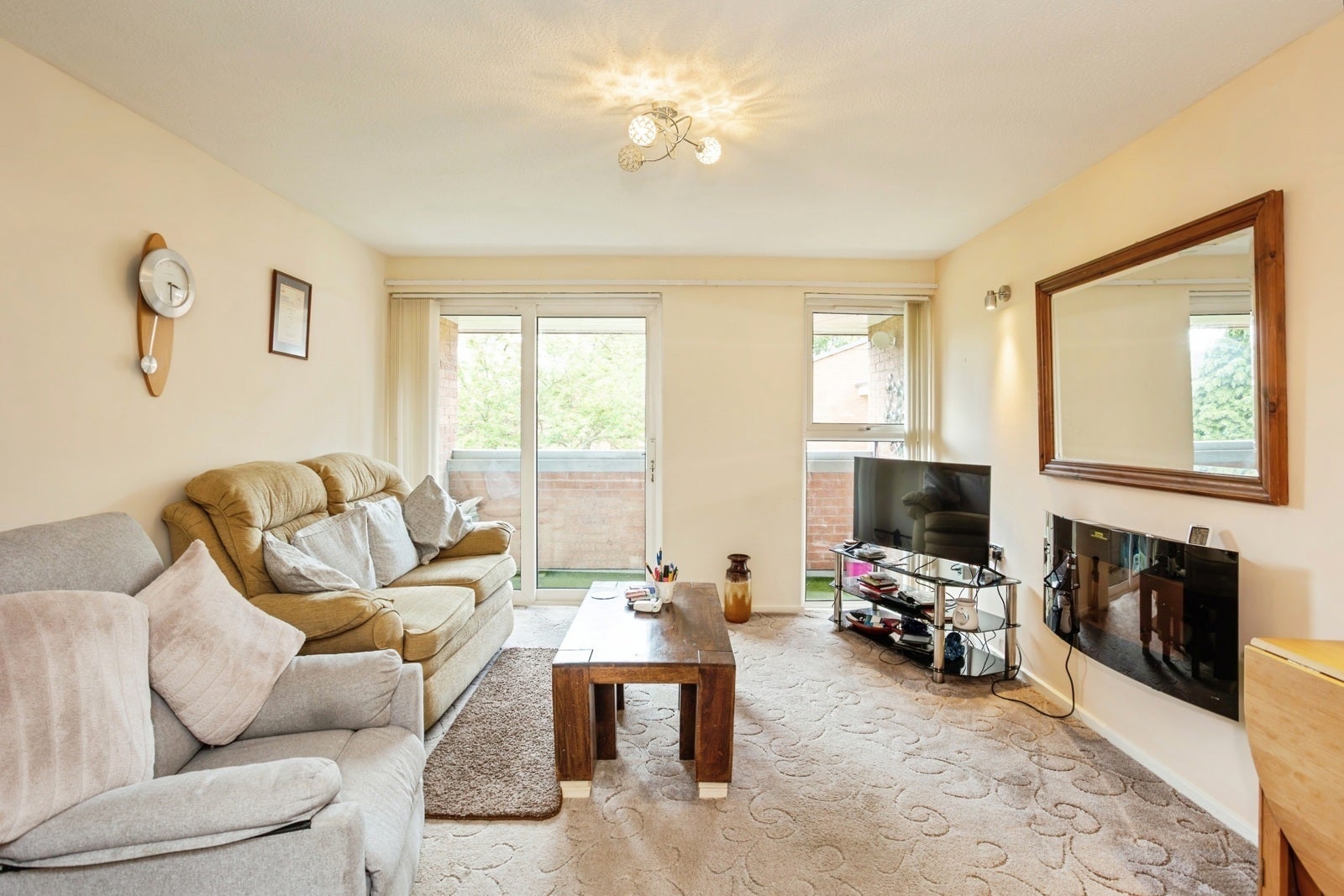 Flat Durham Road in Charnwood