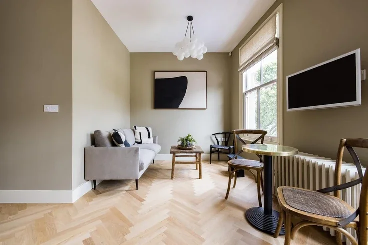 Flat Lancaster Road in Greater London
