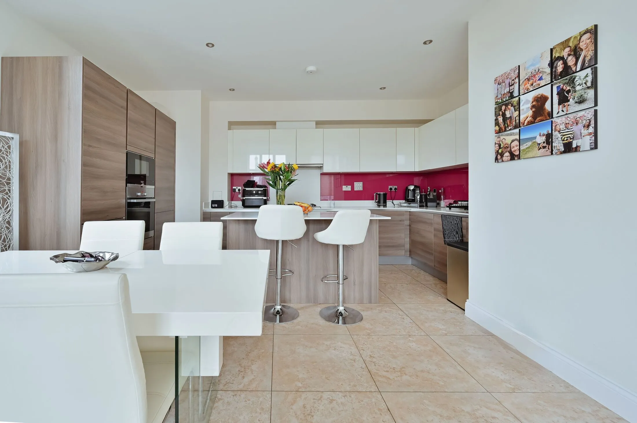 Flat Royal Connaught Drive in Hertsmere