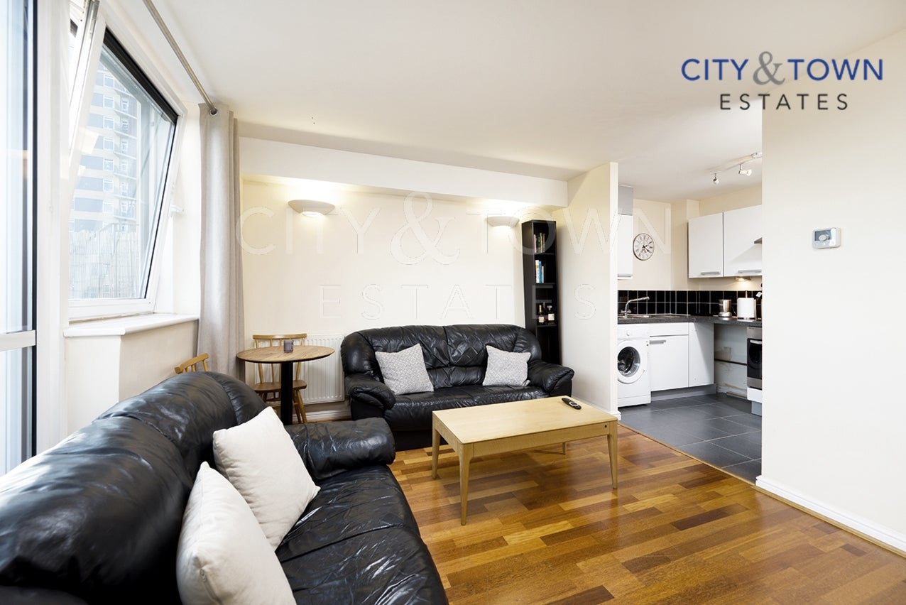 Flat Richmond Road in Greater London