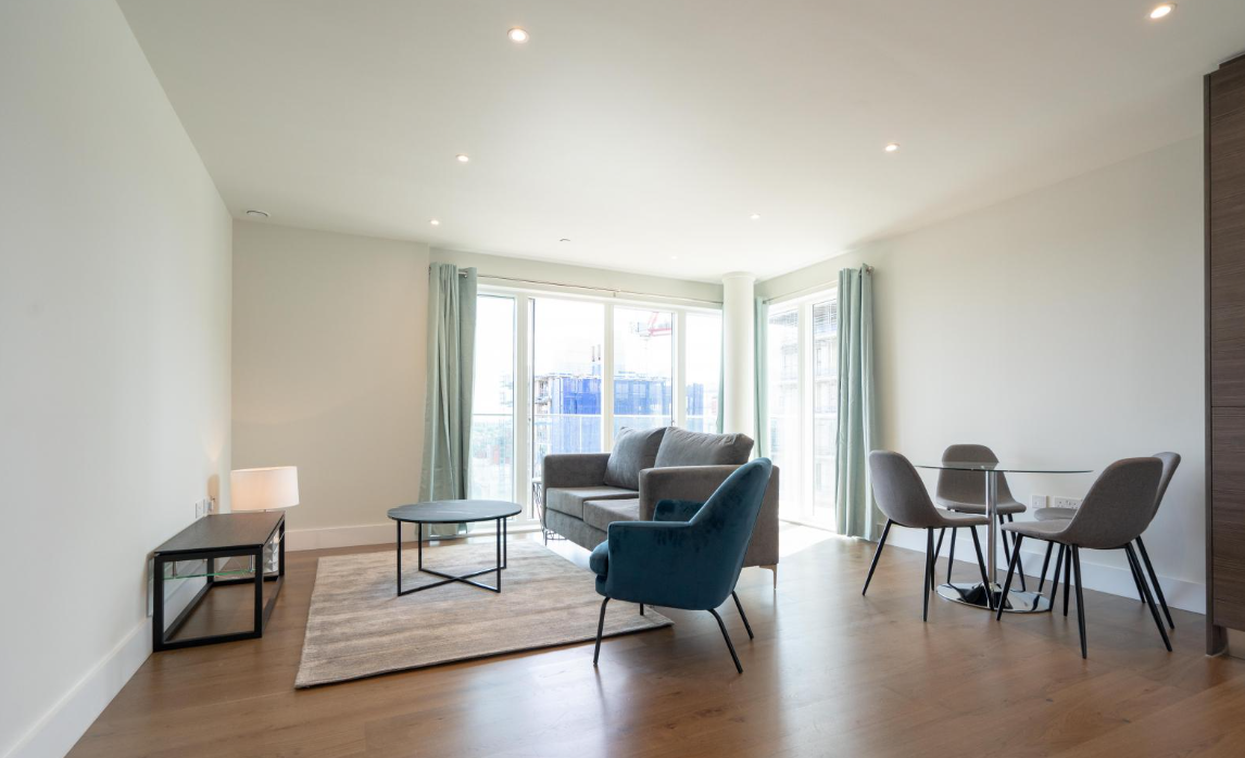 Flat Pegler Square in Greater London