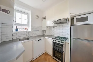 Flat Weston Street in London