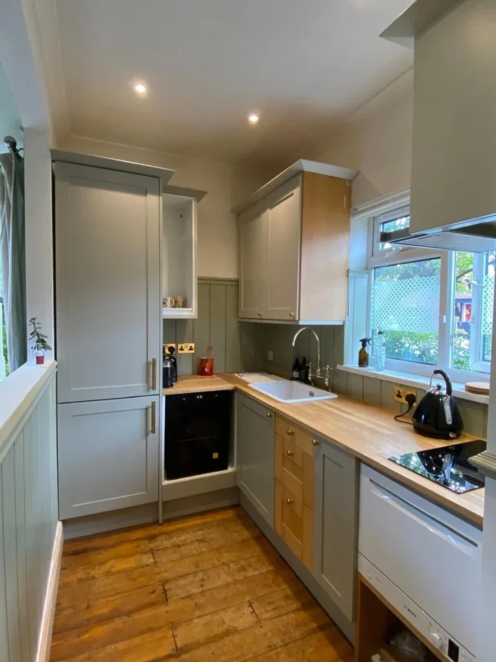 Flat Kitchener Road in Greater London