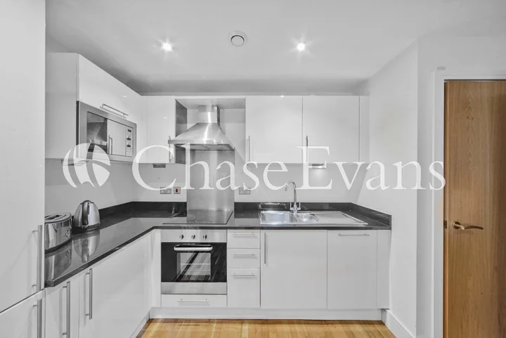 Flat Millharbour in Greater London