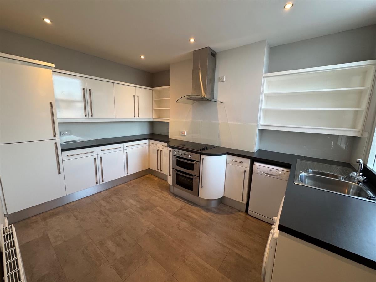 Flat Heaton Moor Road in Cheadle