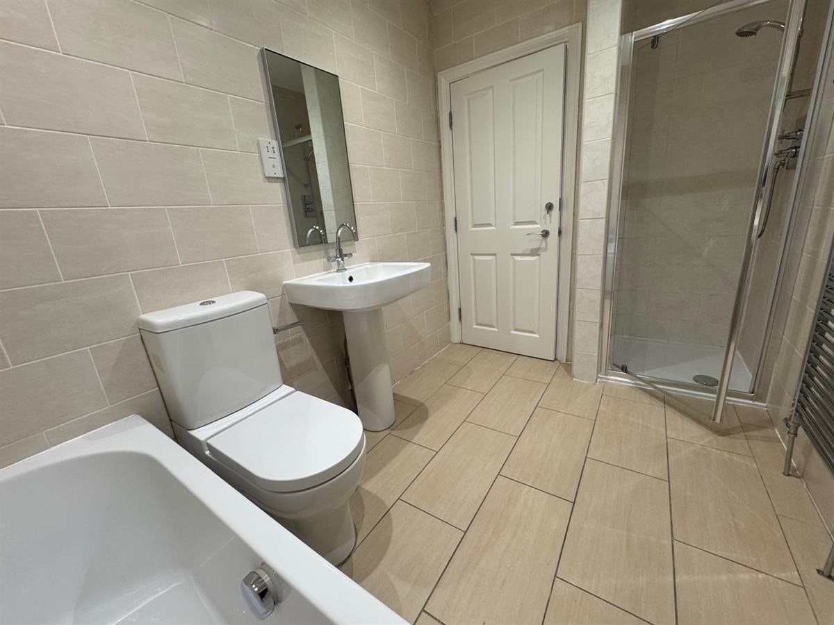 Flat Heaton Moor Road in Cheadle