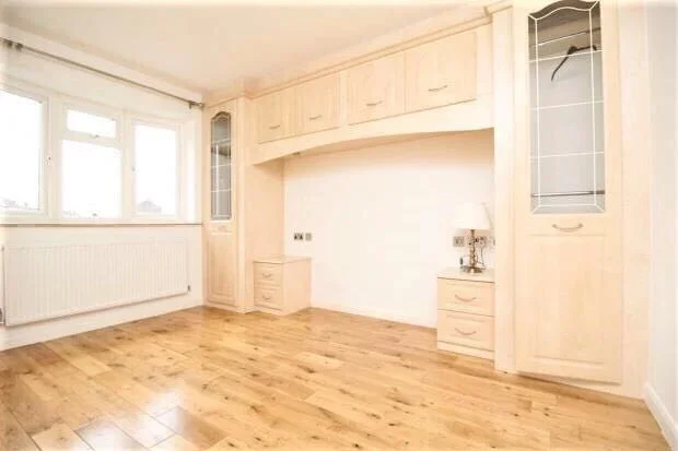 Room Kenilworth Road in Borough of Spelthorne