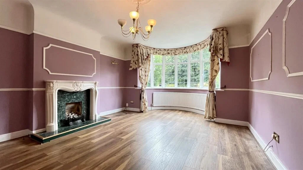 House Nonsuch Walk in Epsom