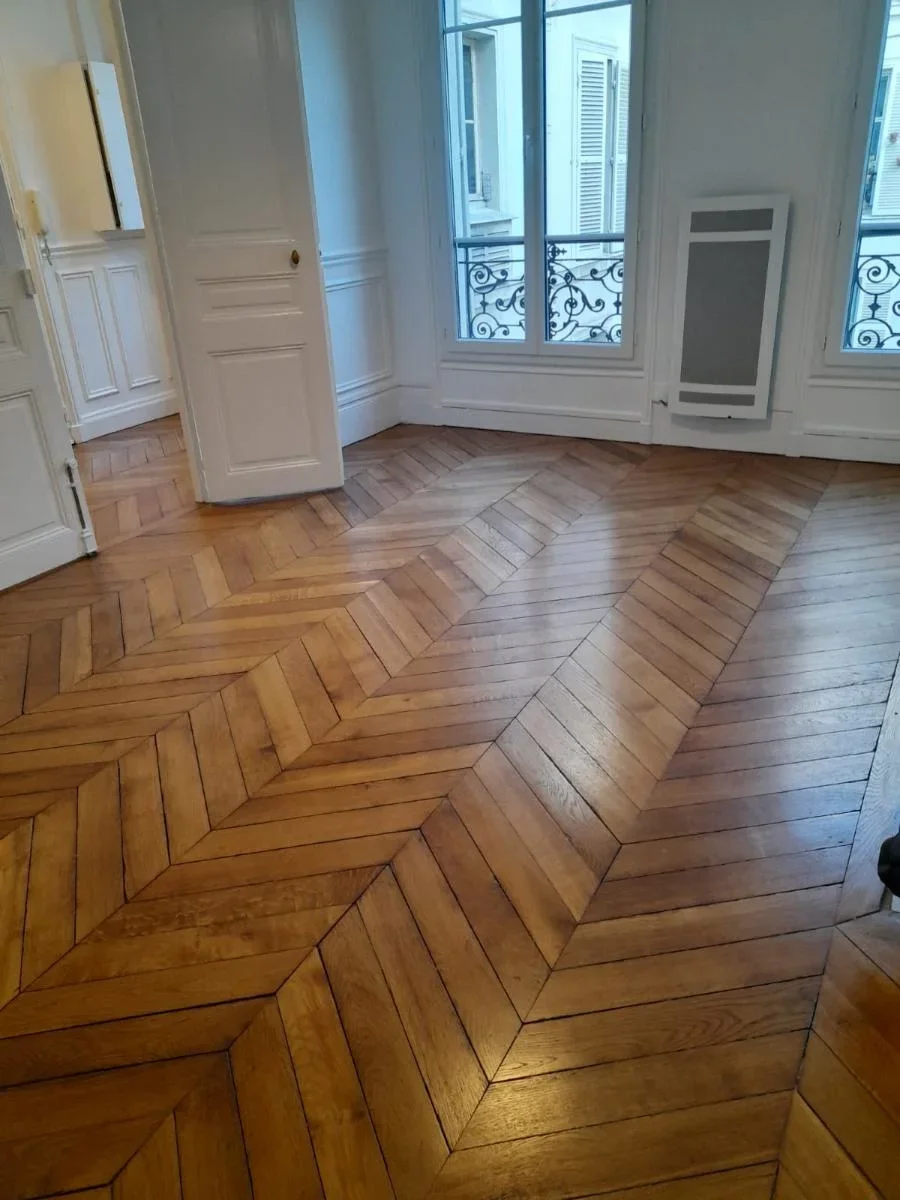 Flat Rue du Mail in Paris