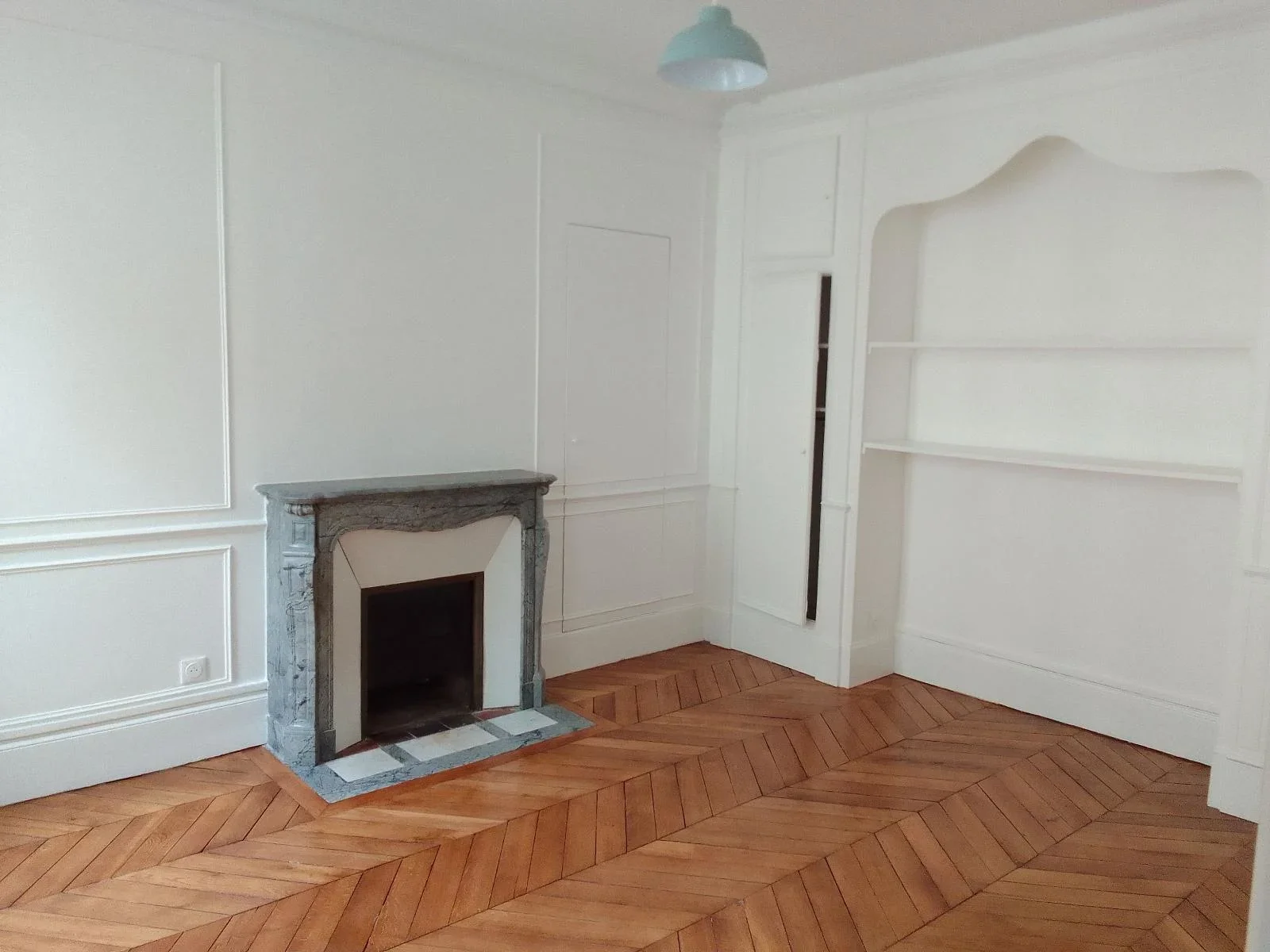 Flat Rue du Mail in Paris