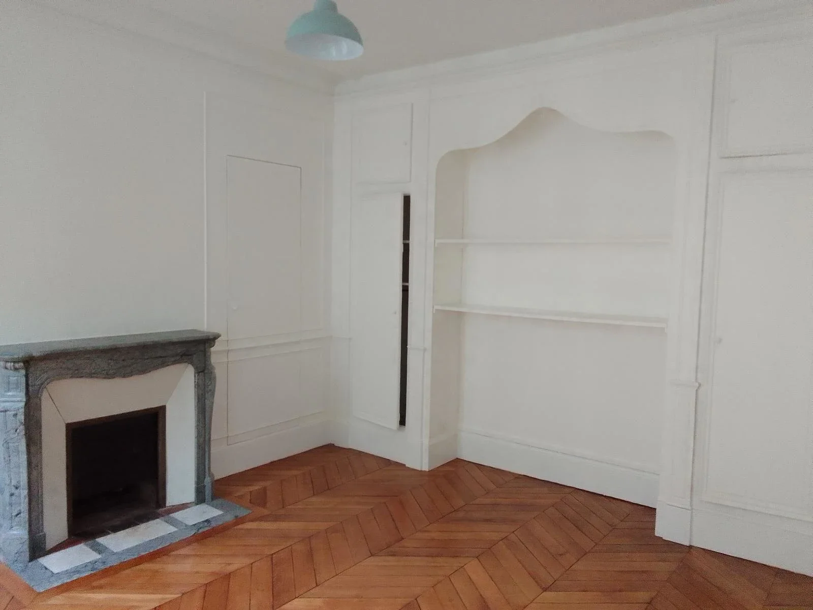Flat Rue du Mail in Paris