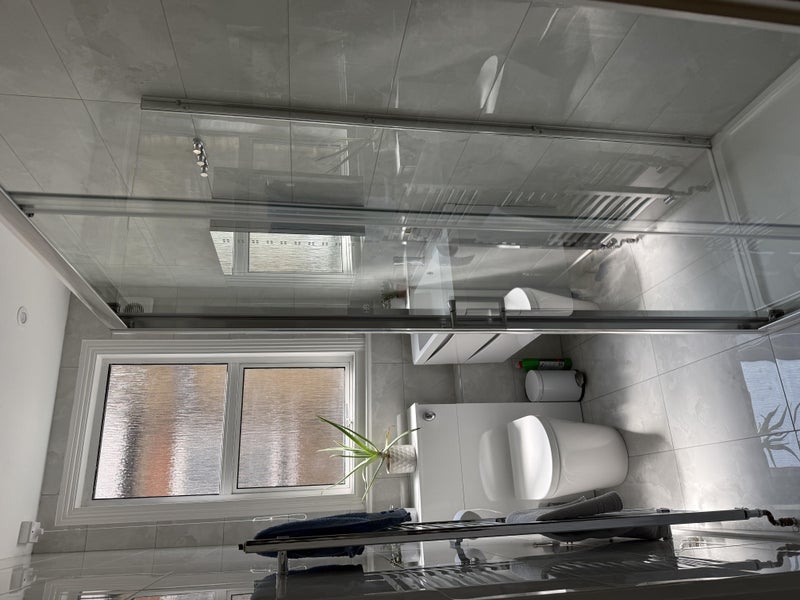 Room Wix's Lane in Greater London