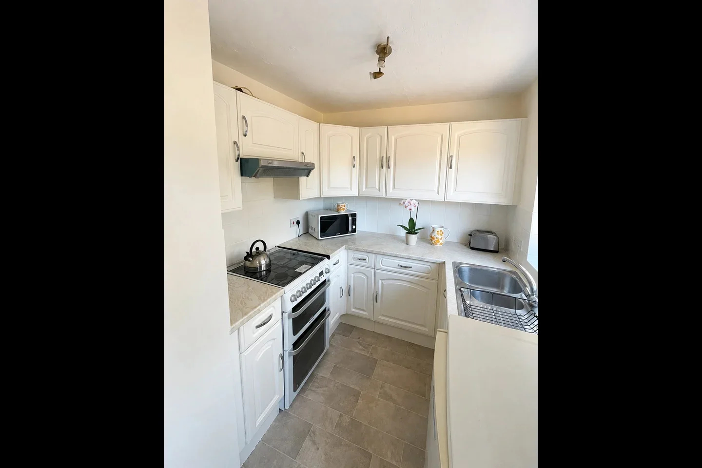 Flat Aldworth Close in Bracknell