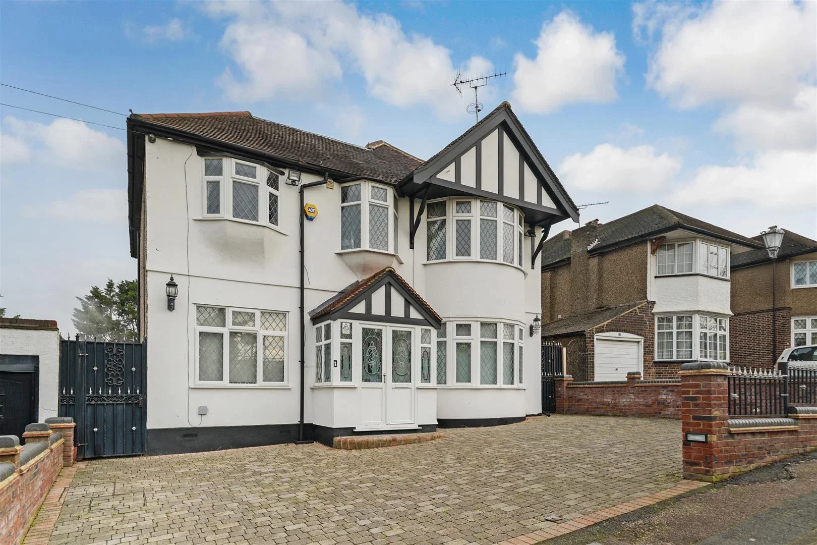 House College Gardens in Greater London