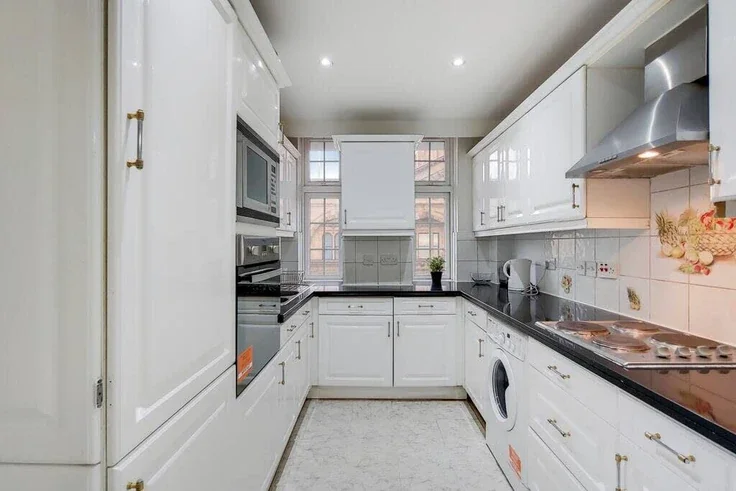 Flat Brompton Road in City of Westminster
