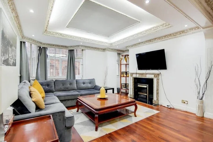 Flat Brompton Road in City of Westminster