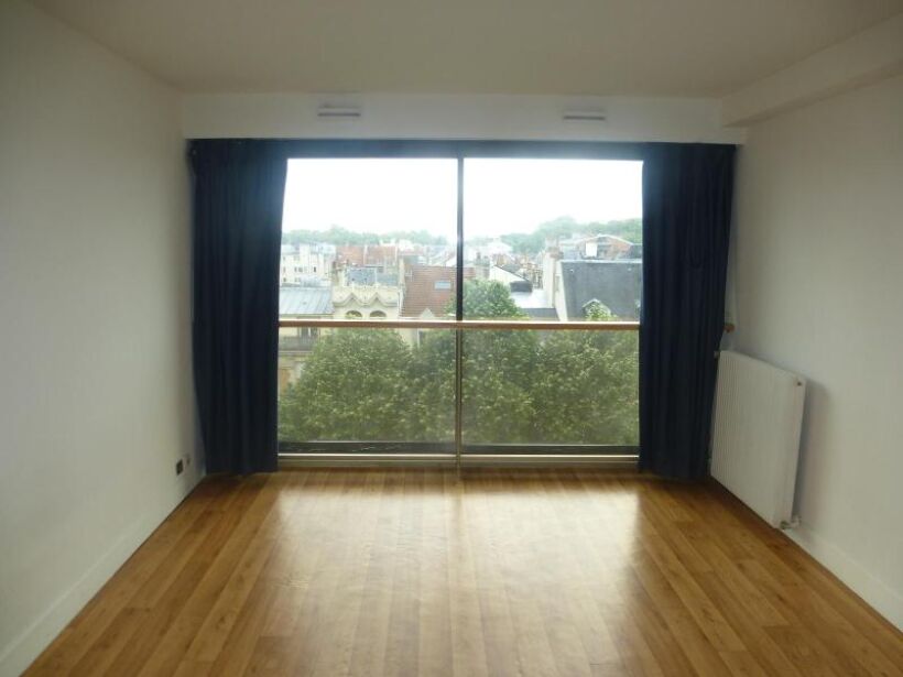 Appartement Place Drouet d'Erlon à Reims
