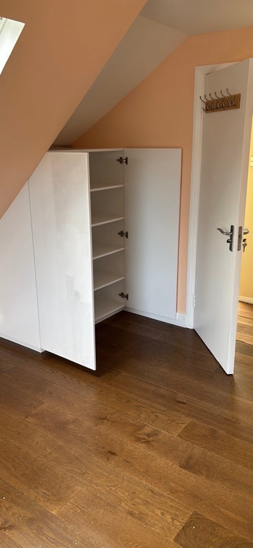 Room Holmesdale Road in Greater London
