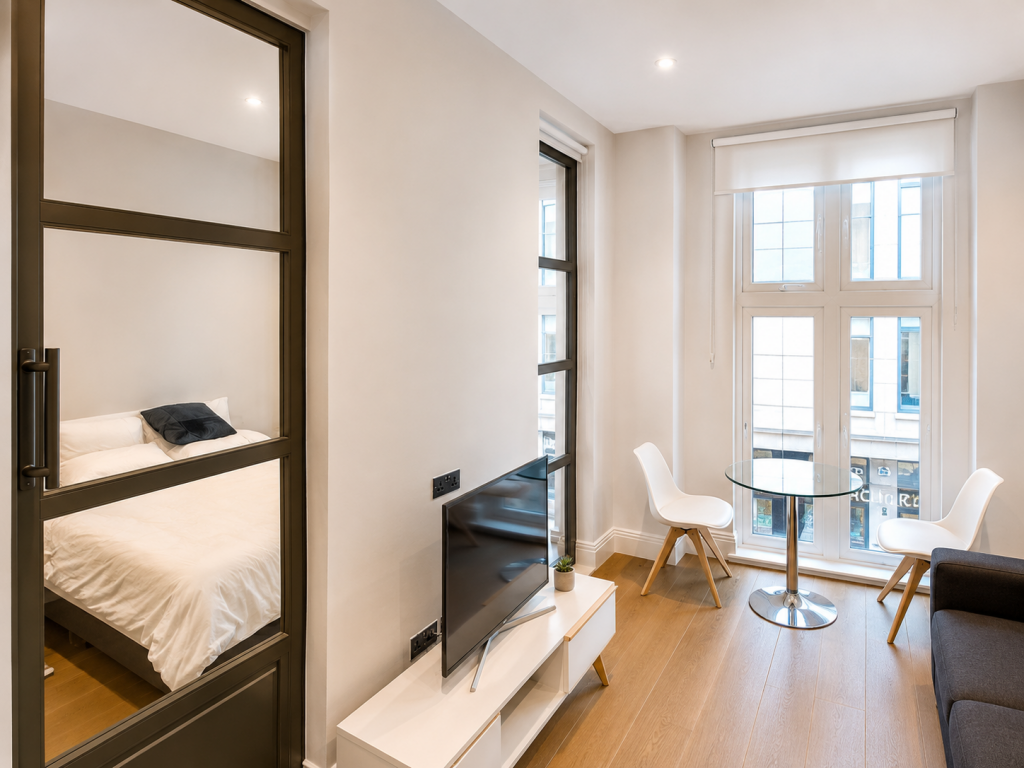 Flat Chancery Lane in City of London