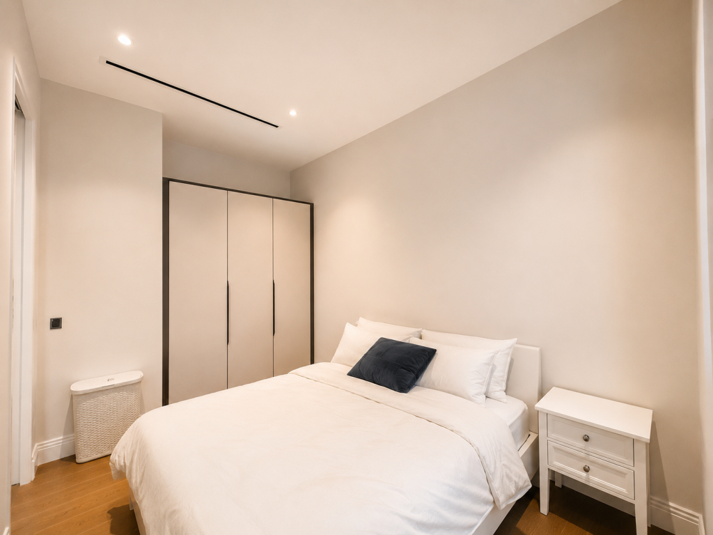 Flat Chancery Lane in City of London