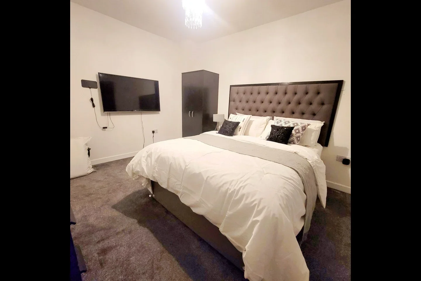 Room Rectory Close in Greater London