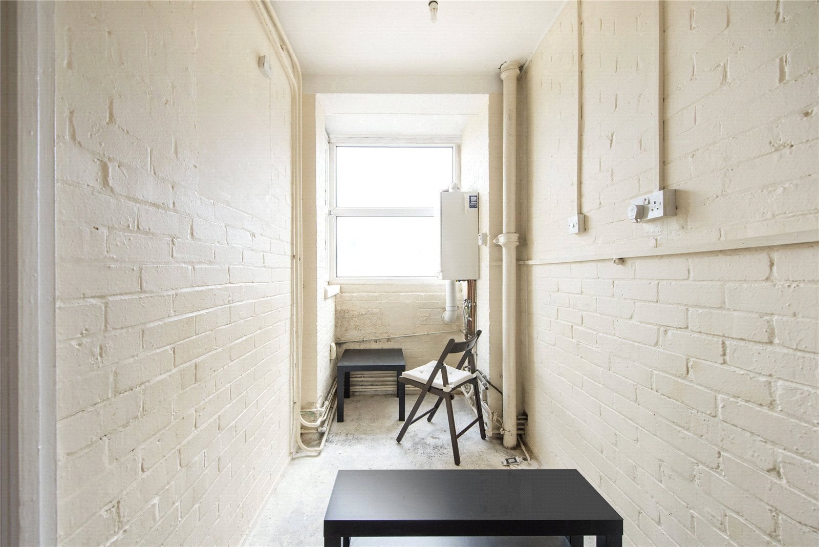 Flat Mapledene Estate in Greater London