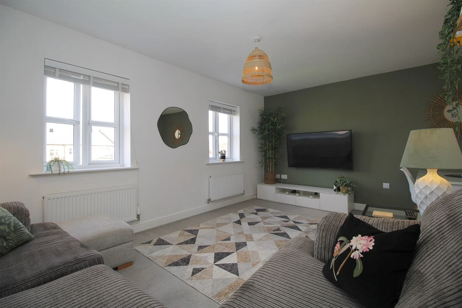House King Crescent North in Charnwood