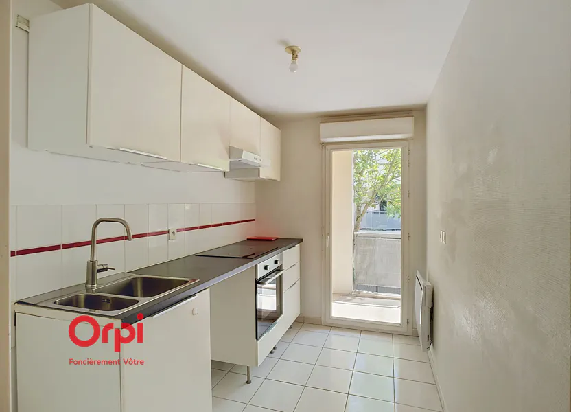 Flat Rue Julien Le Panse in Nantes