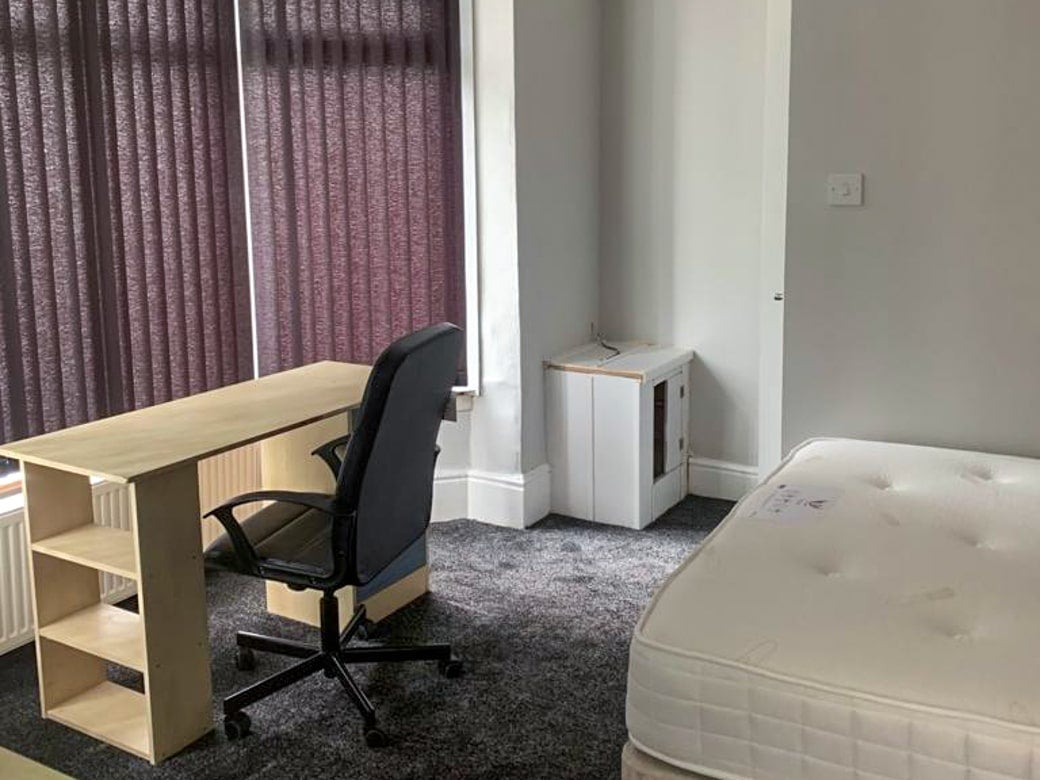 Room Bournbrook Road in Birmingham