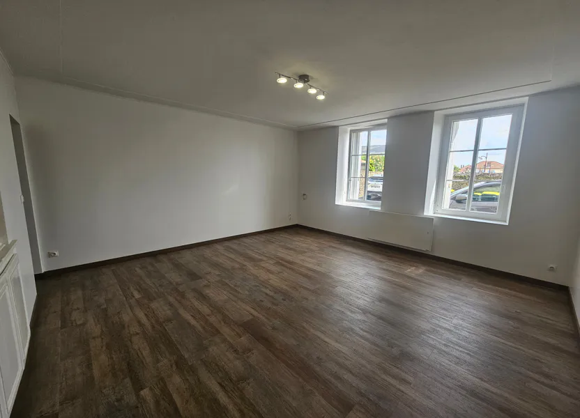 Appartement Rue de l'Église à Saint-Privat-la-Montagne