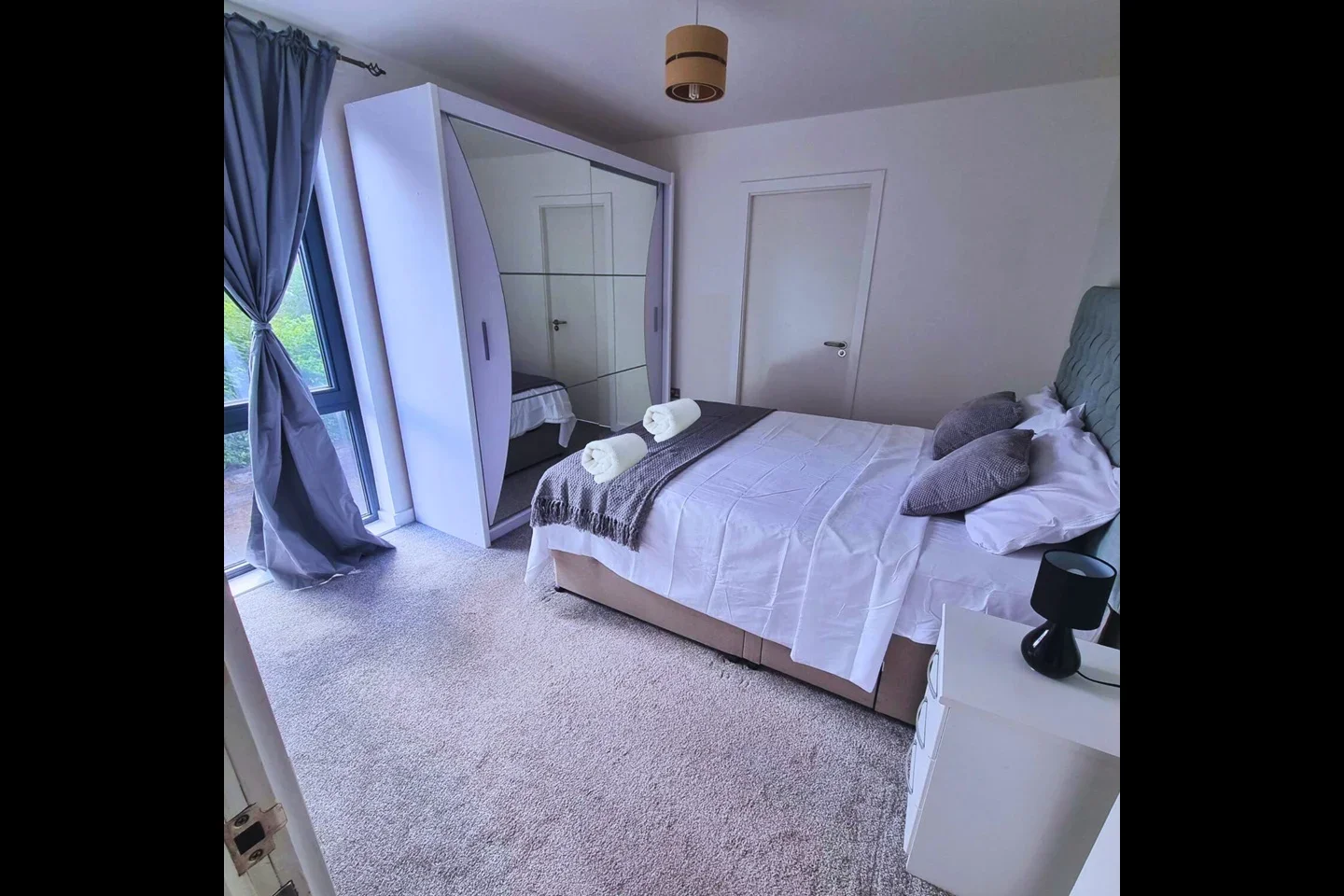 Flat Thurston Road in Greater London