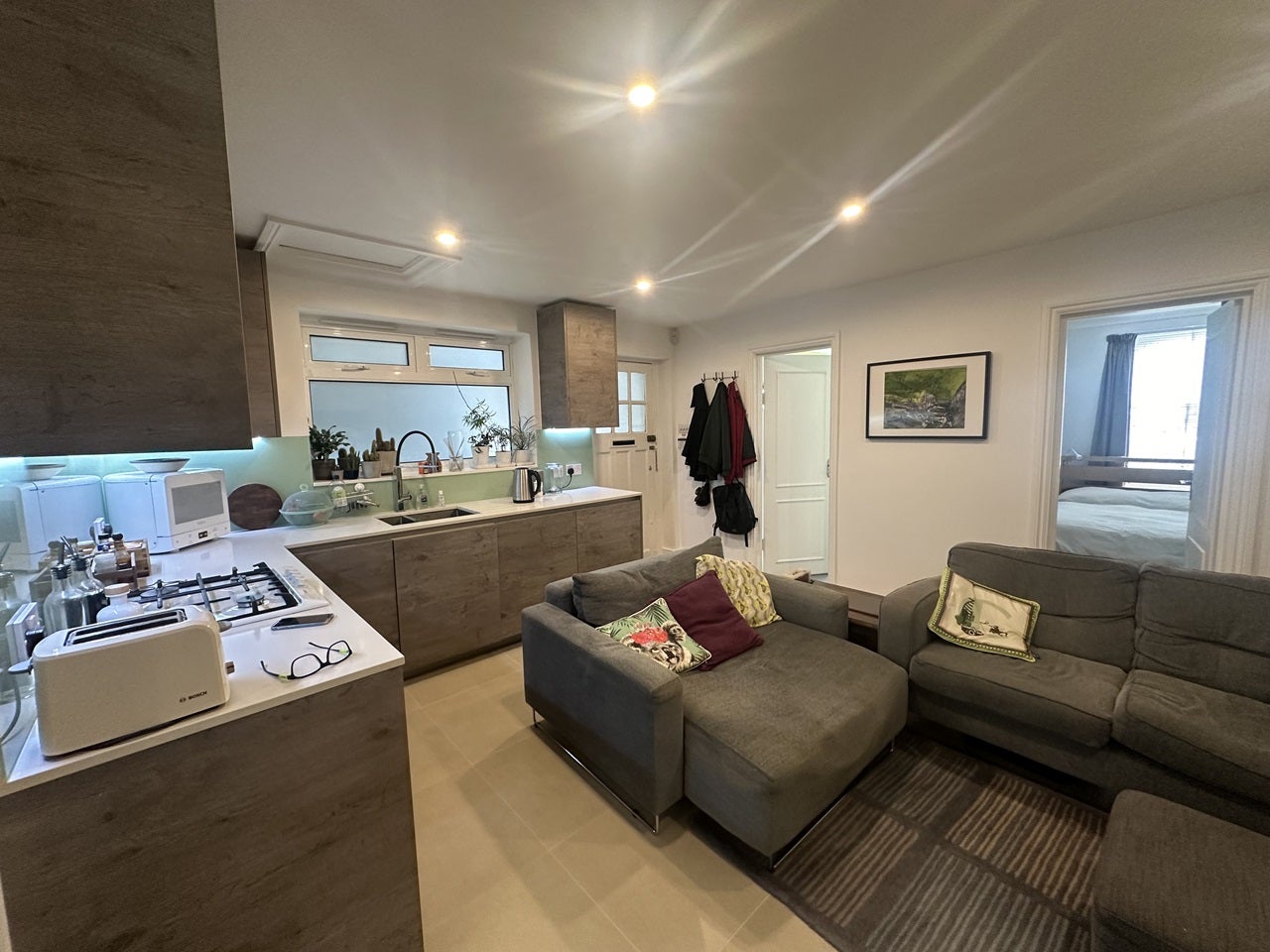 Flat Sudbourne Road in Greater London