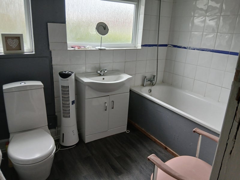 Room Addiscombe Road in Greater London