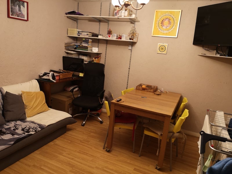 Room Lemna Road in Greater London