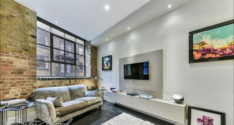 Room Boss Street in Greater London