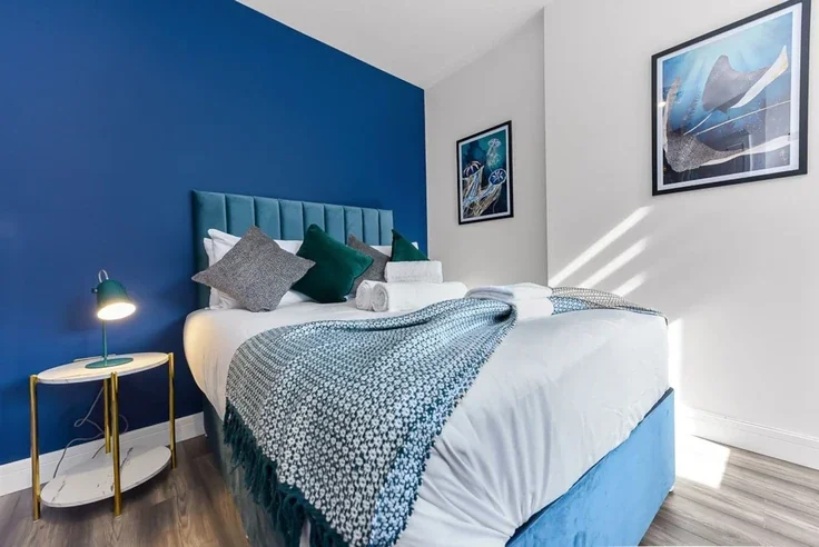 Flat Elder Avenue in Greater London