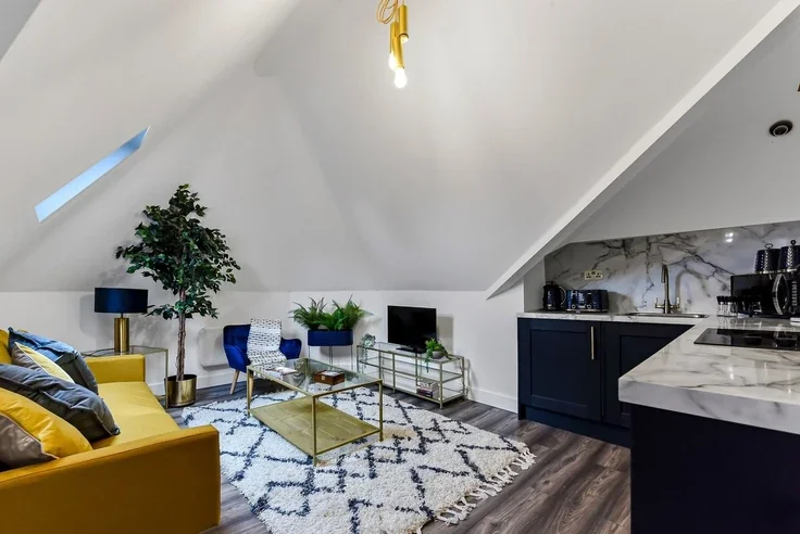 Flat Elder Avenue in Greater London
