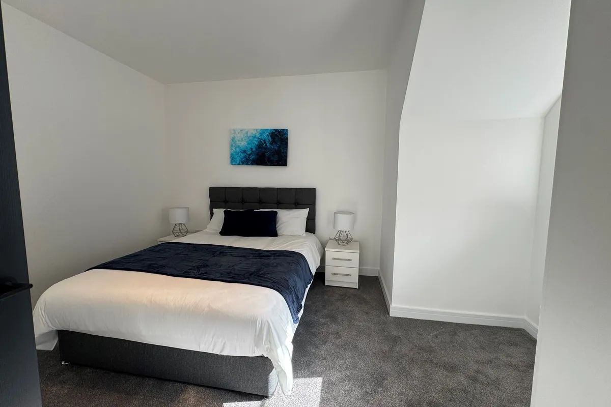 Flat Huxley Close in Derby