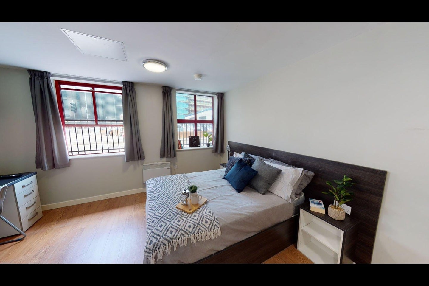 Flat Avalon Court in Nottingham