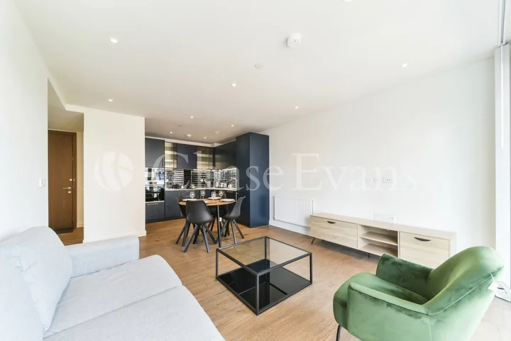 Flat Beresford Road in Greater London