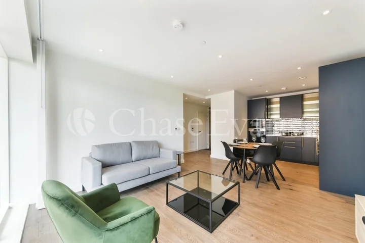 Flat Beresford Road in Greater London