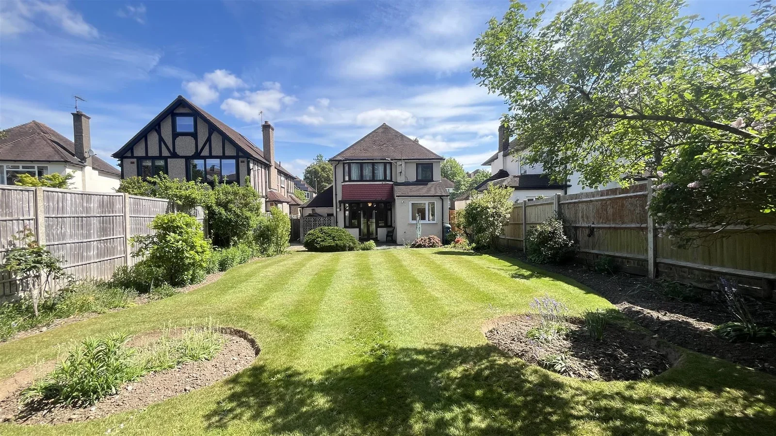 House Abinger Avenue in Epsom