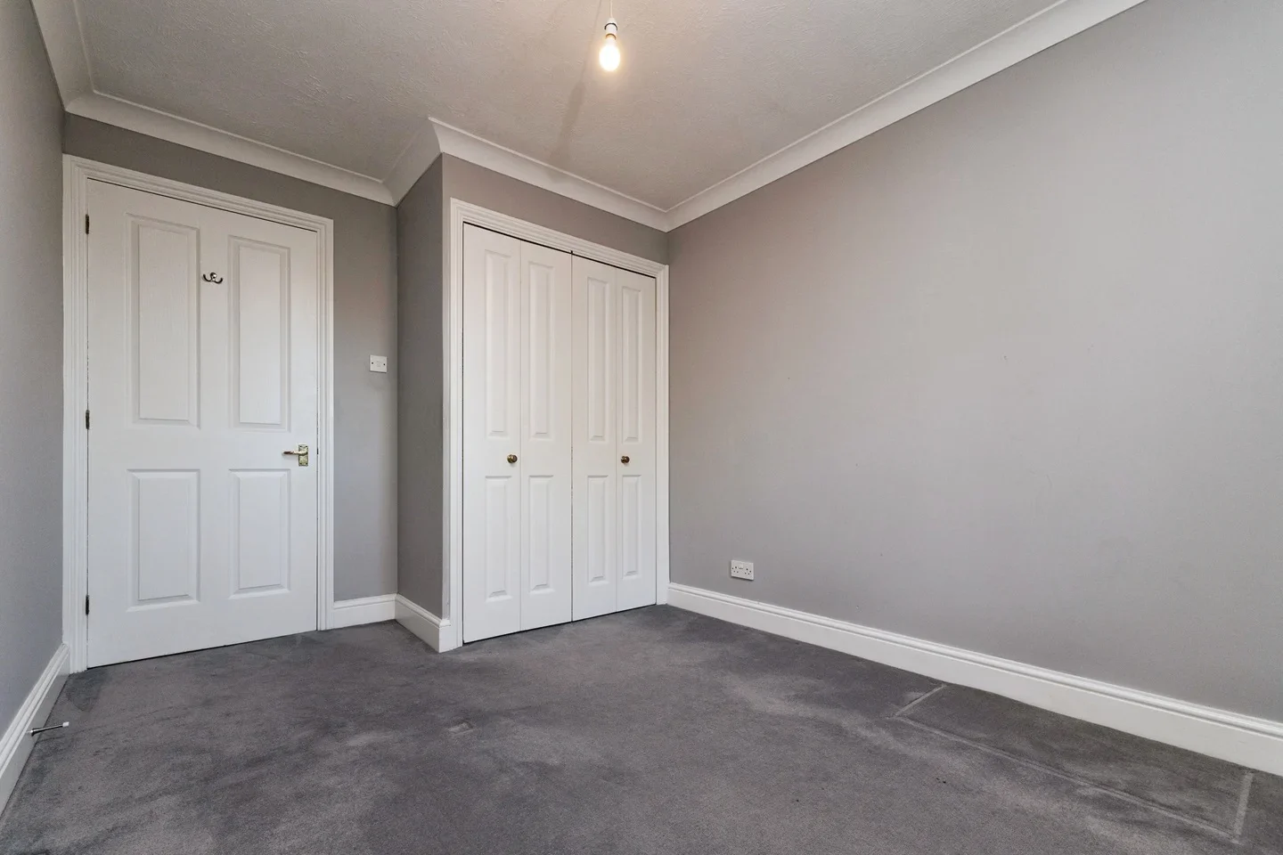 Flat Devonshire Avenue in Greater London