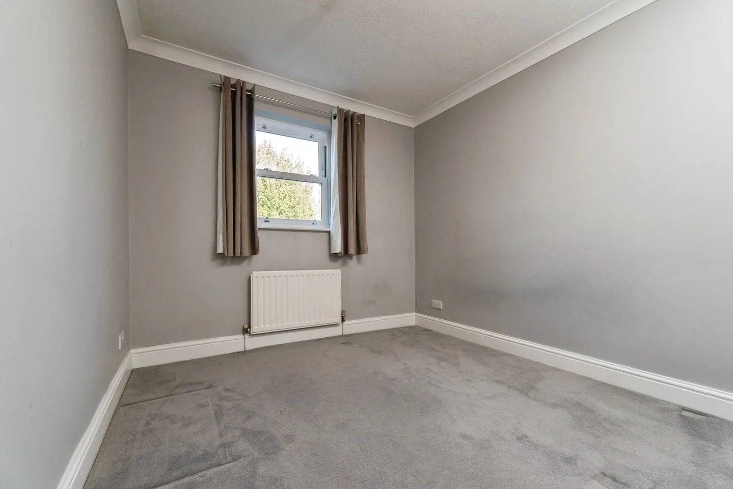 Flat Devonshire Avenue in Greater London
