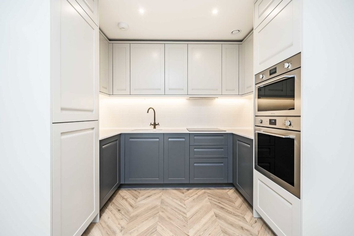House Wheatfield Way in Greater London