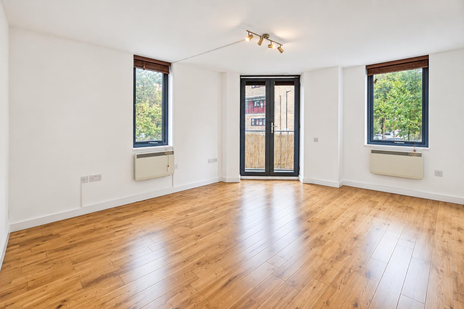 Flat Murray Grove in London